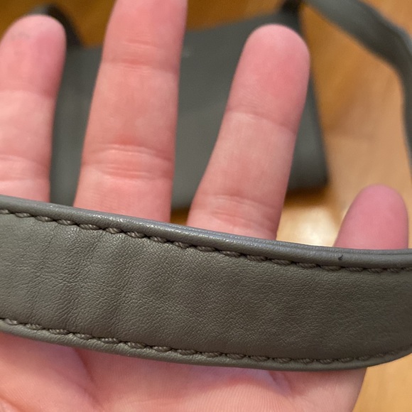 Grey matt & nat crossbody or shoulder bag - Picture 8 of 9